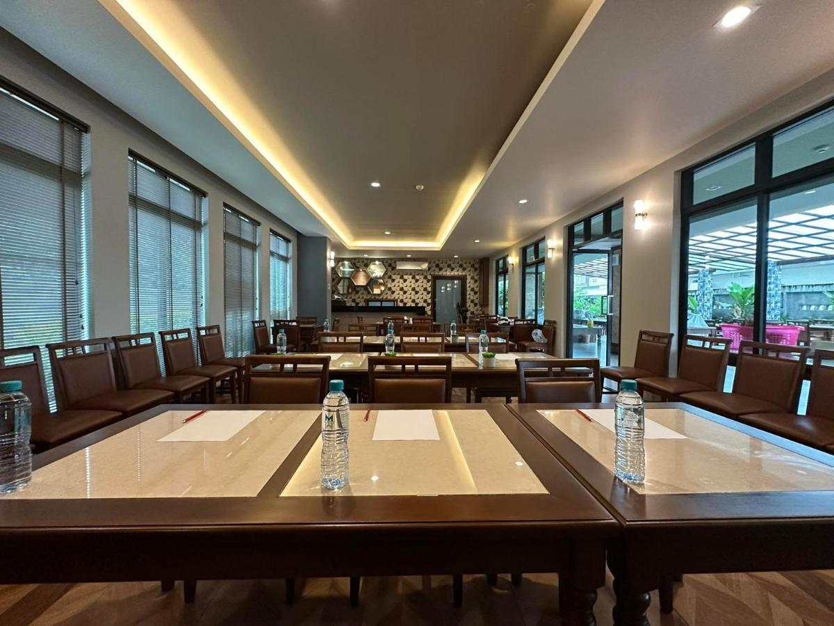 Mangrove Prestige Na Chom Thian
