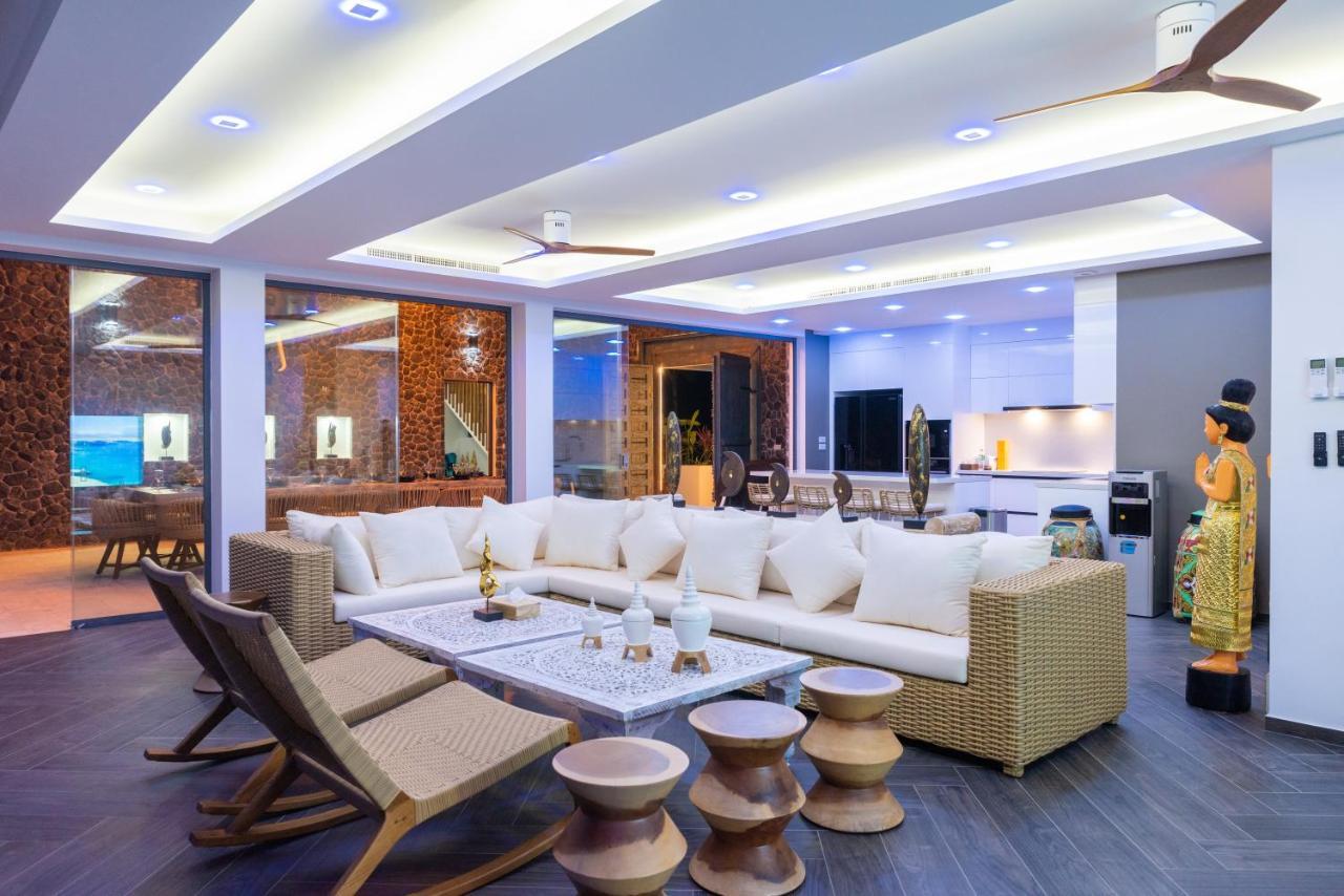 Villa Blue Elephant Luxury Pool 6 Bedrooms