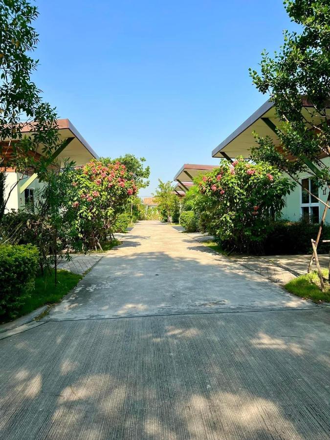 Resort Me And Tree Kaeng Khoi