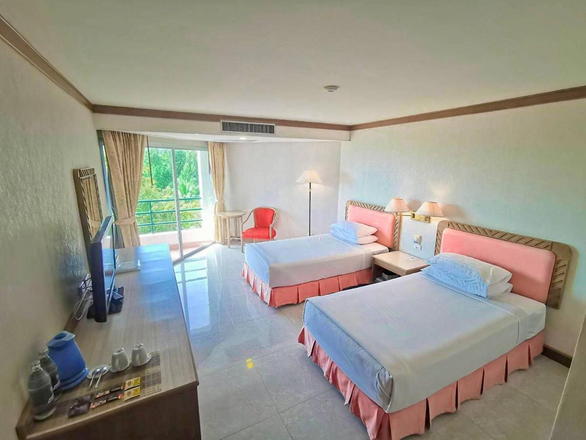 Hotel Golden Khanom
