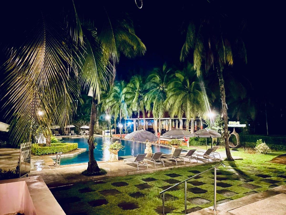 Palm Galleria Resort