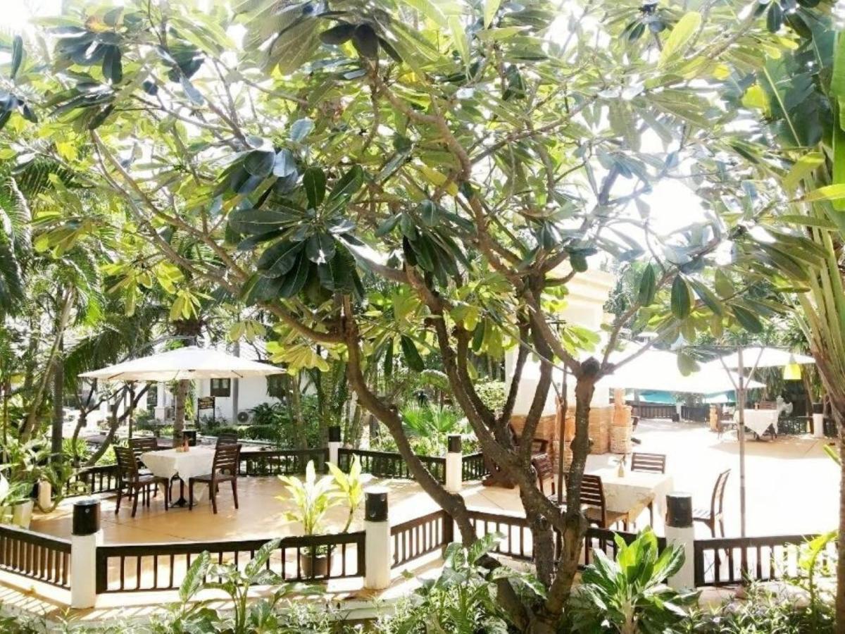 Resort Golden Pine Pran Buri