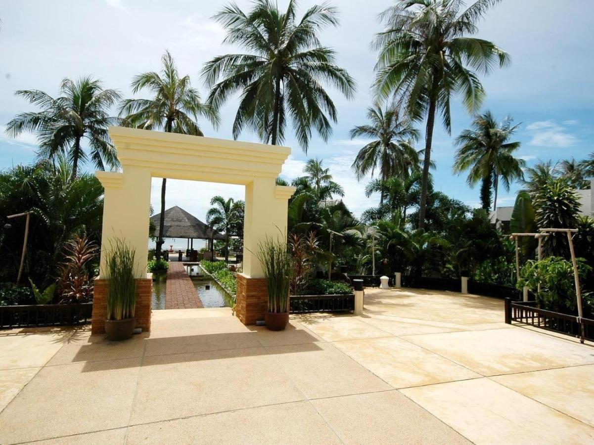Resort Golden Pine