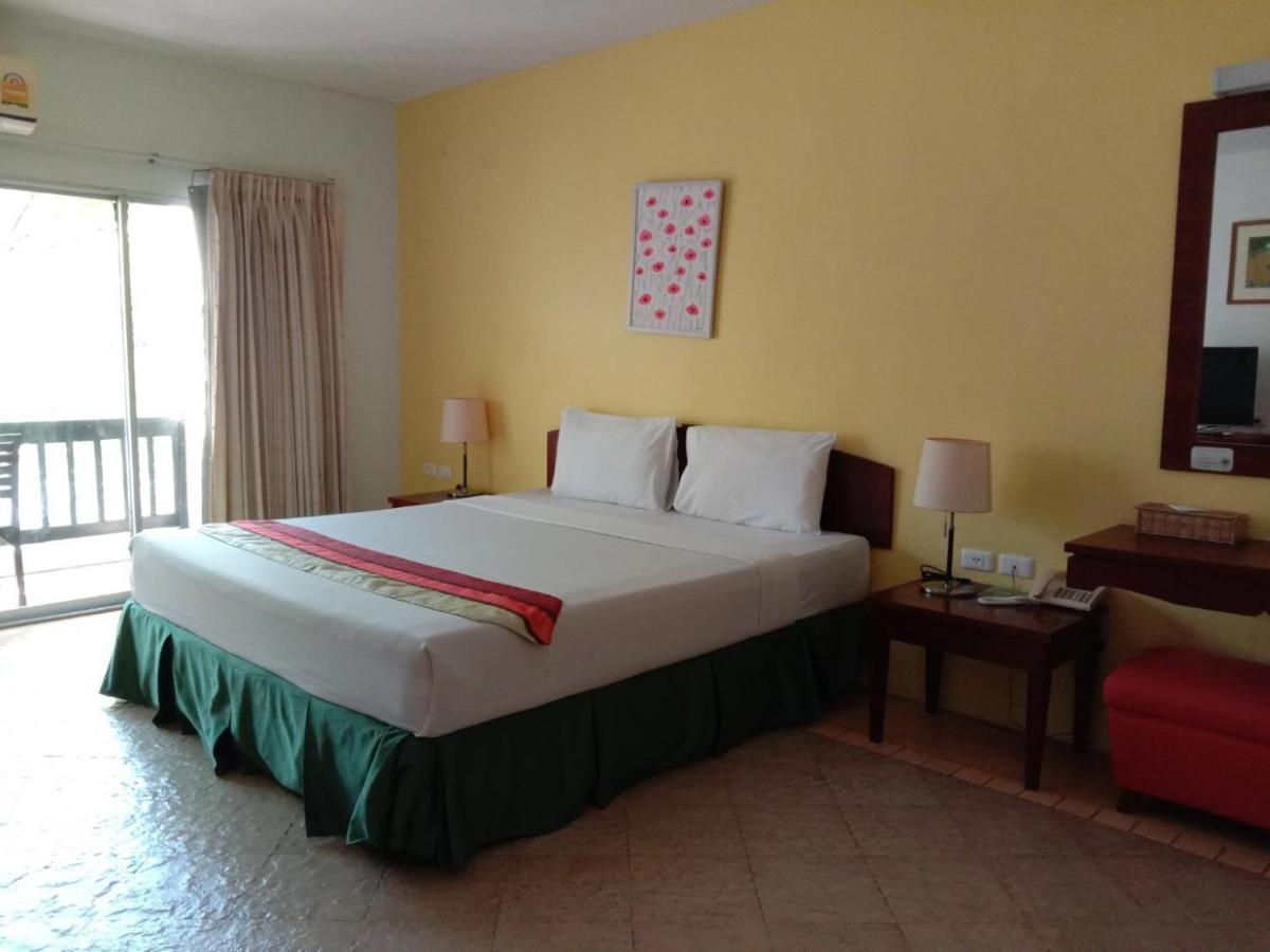 Golden Pine Resort 3*