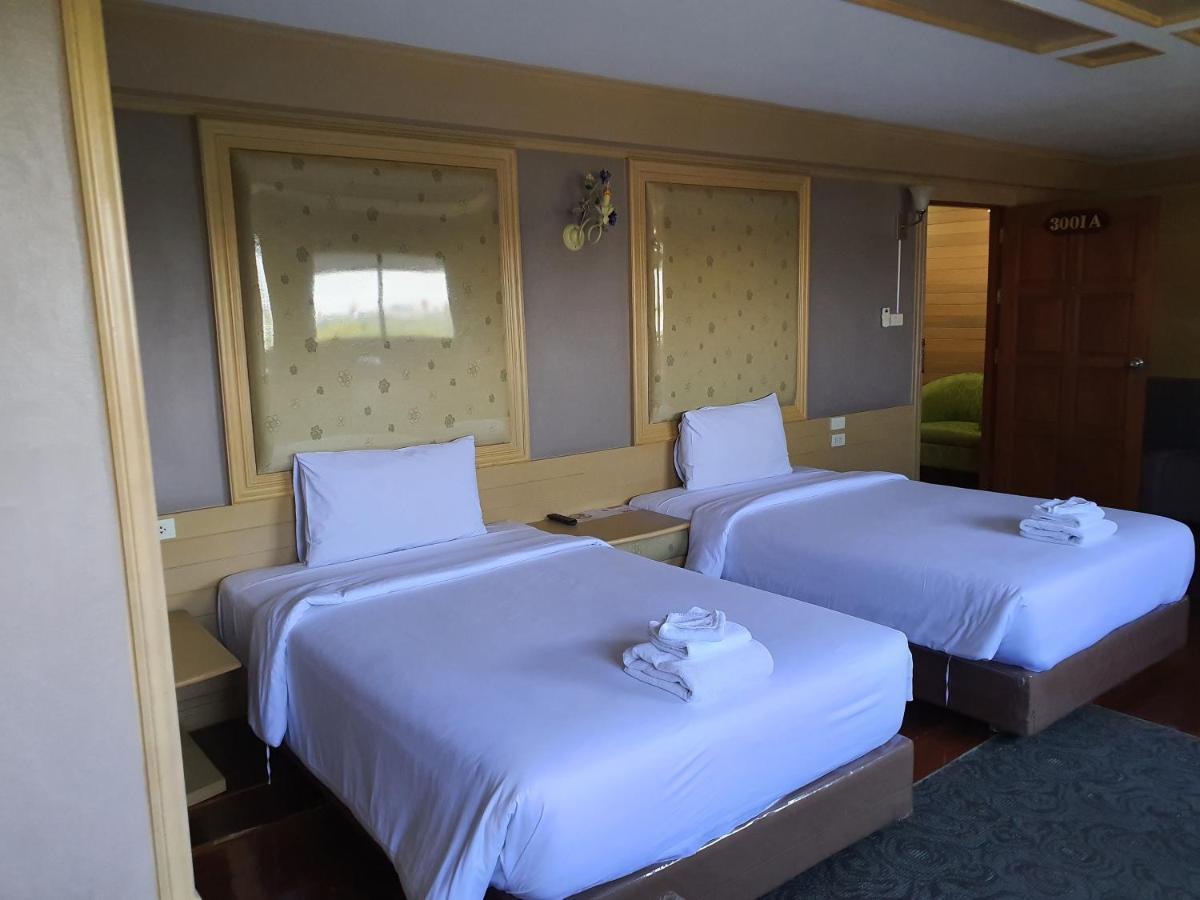 Hotel Pearl & 4*