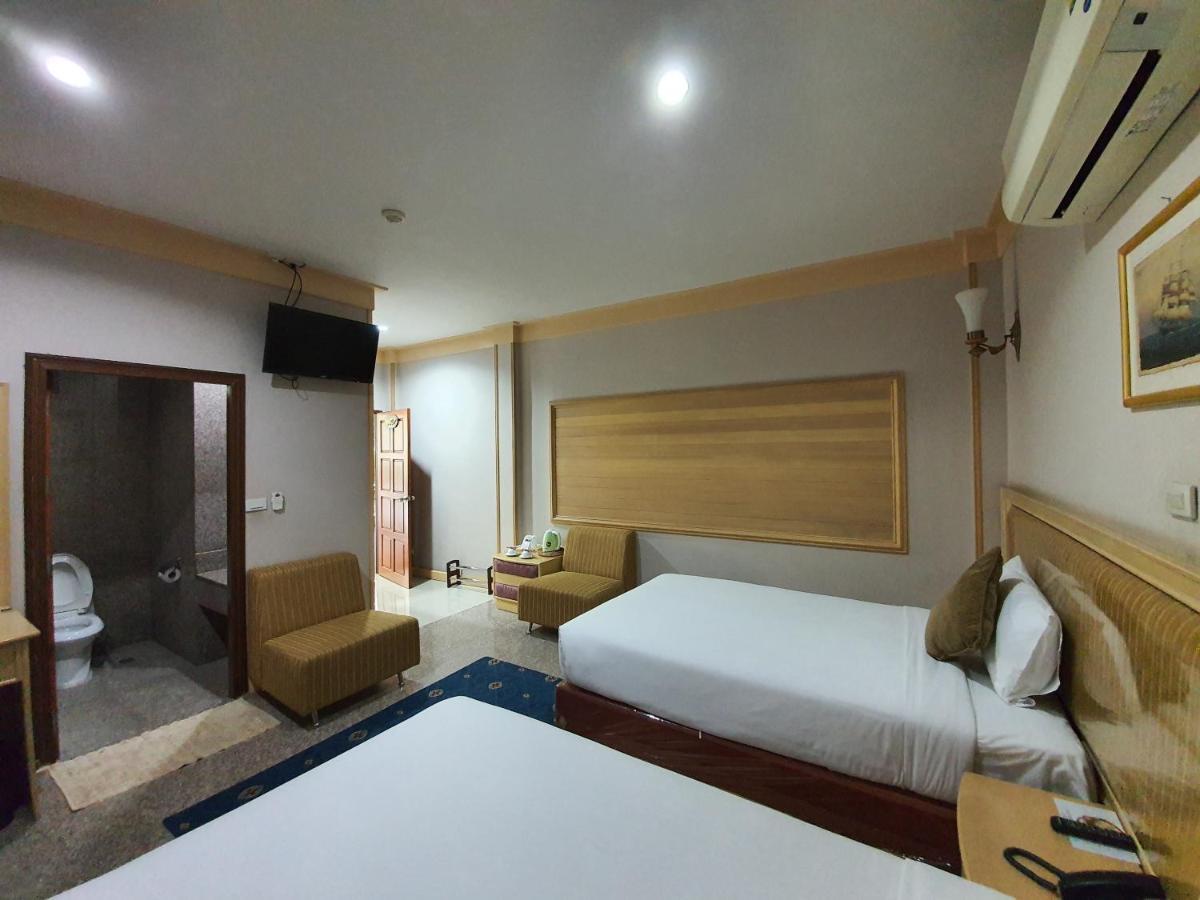 Pearl & Hotel Nonthaburi