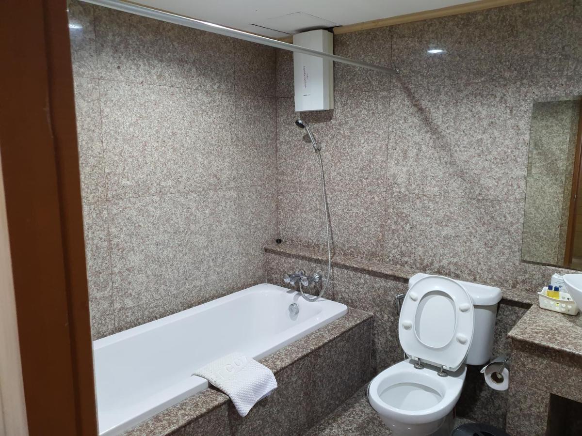 Pearl & Hotel Nonthaburi