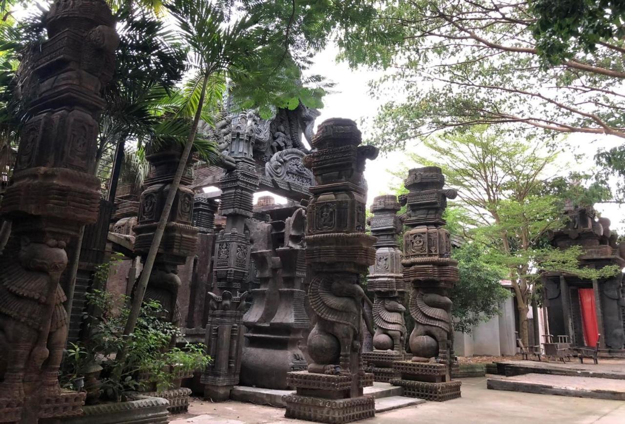 Khgema Nuanjun Pool Gallery *