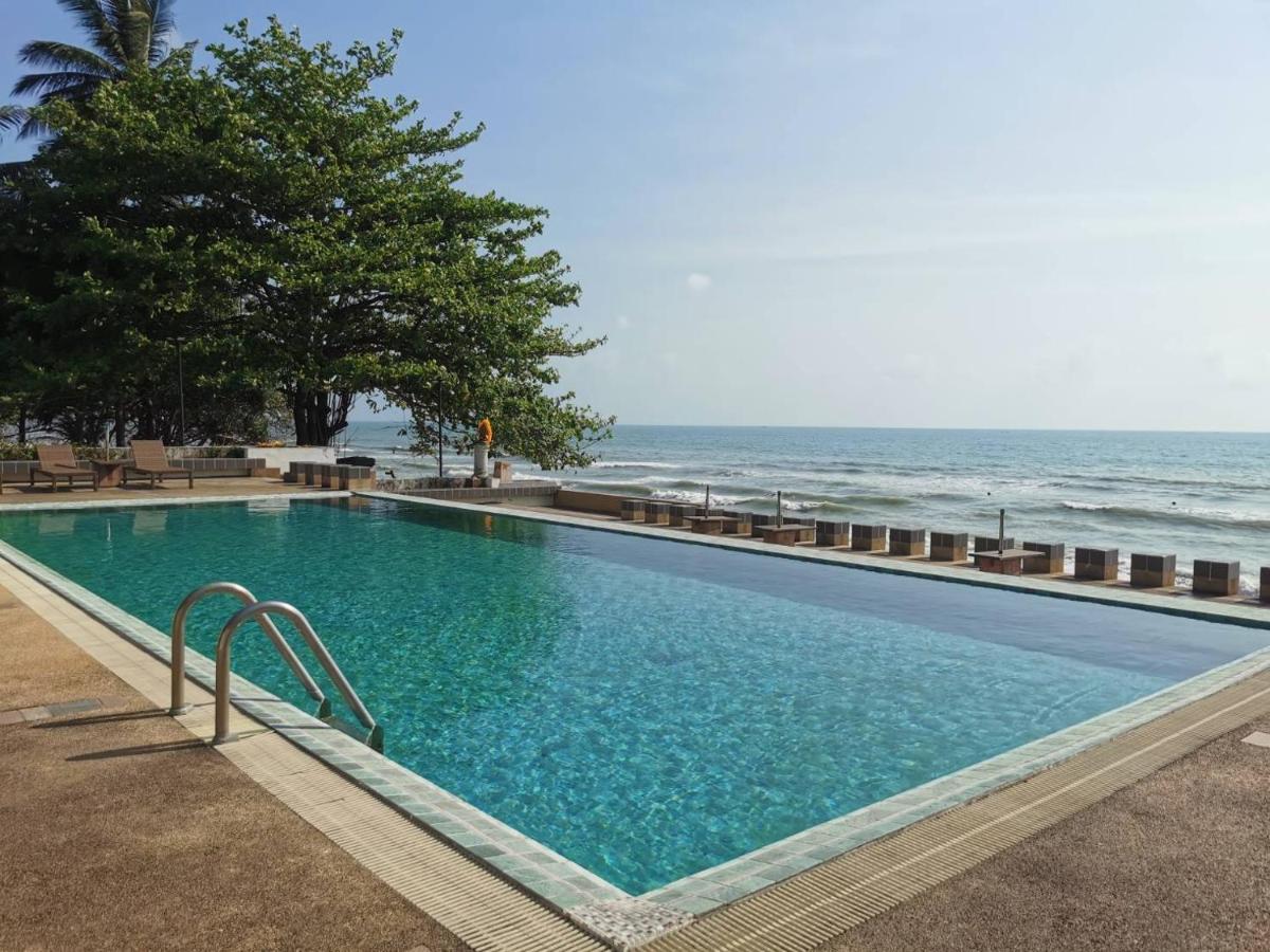 Hotel Golden Khanom