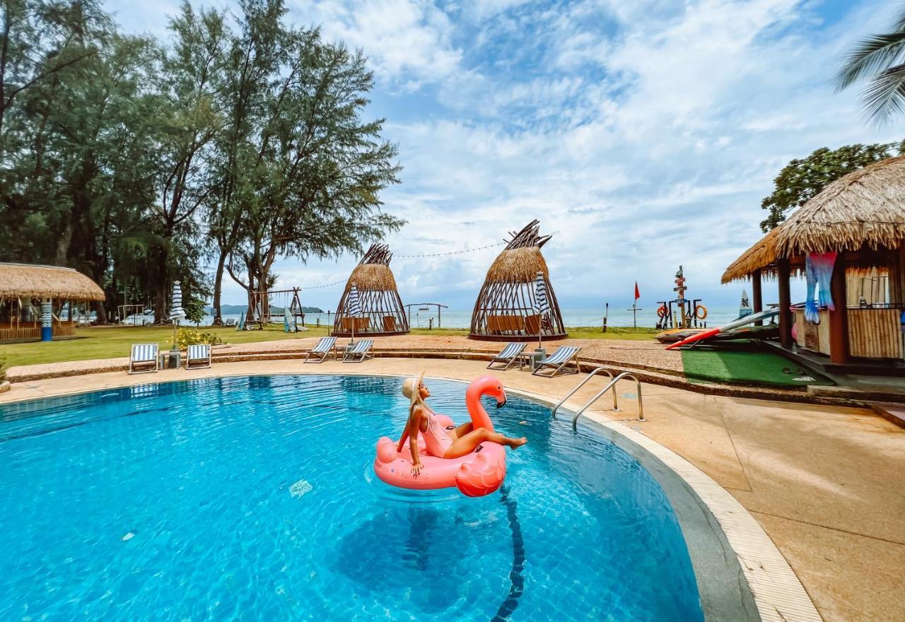 Khaolak Emerald And 4*