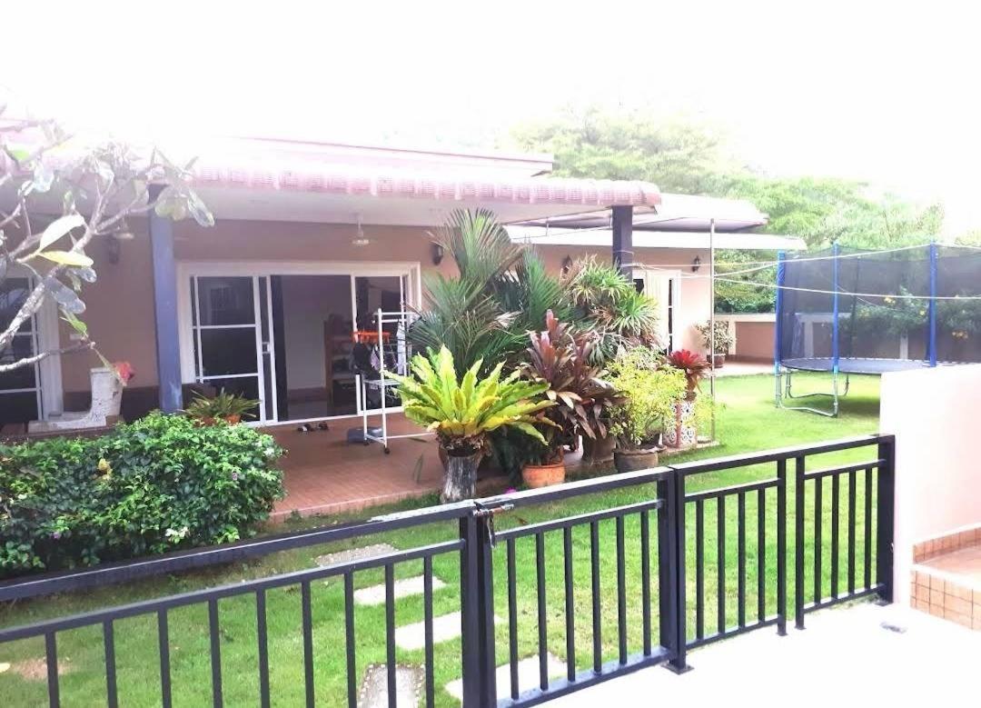 4 Palms Resort 3*