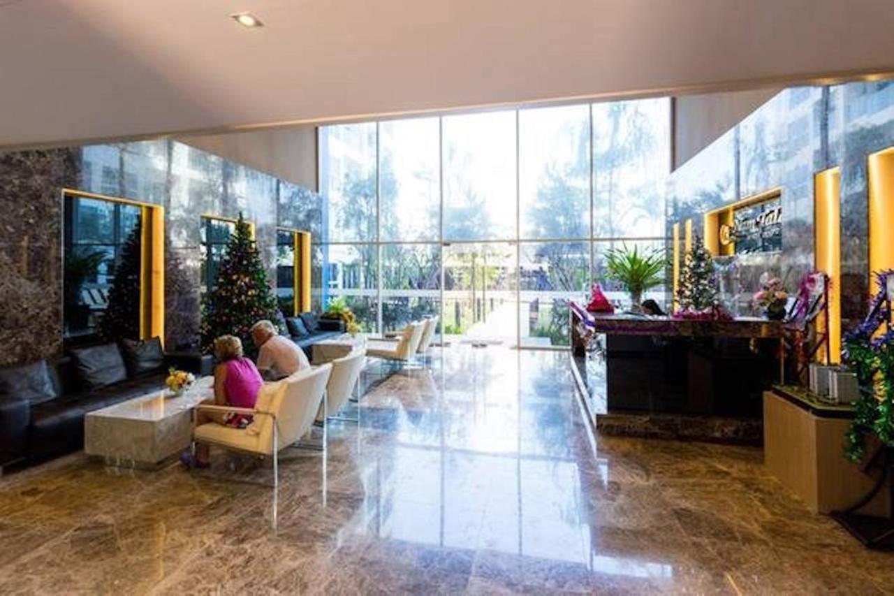 Nam Talay Jomtien Beach Apartment