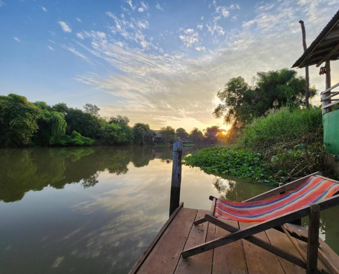 Tahjeen Riverhome Resort Ban Doem Bang