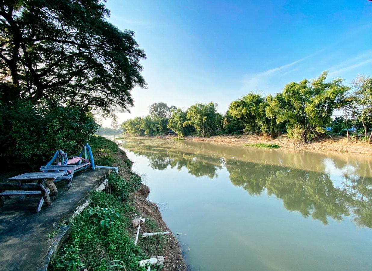 Tahjeen Riverhome 3* Ban Doem Bang