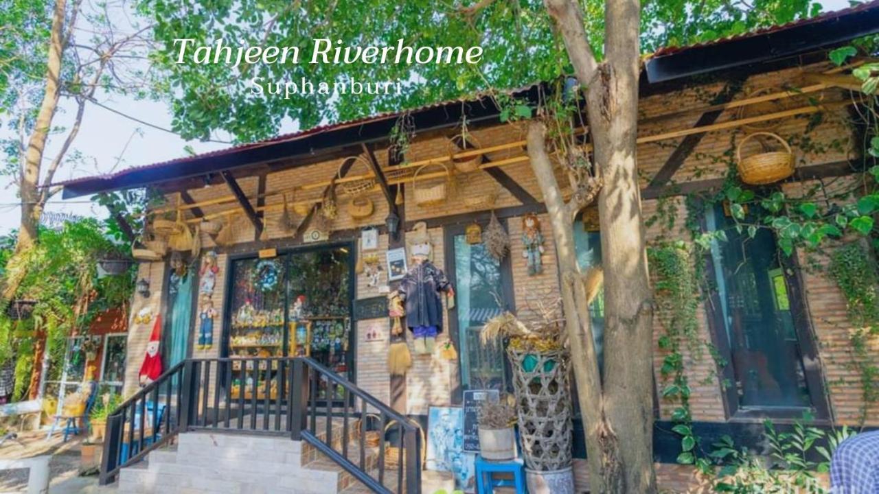 Resort Tahjeen Riverhome