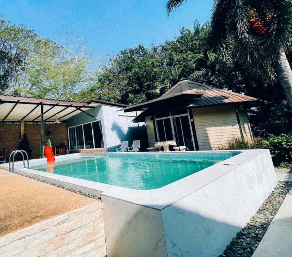 Tahjeen Riverhome Resort