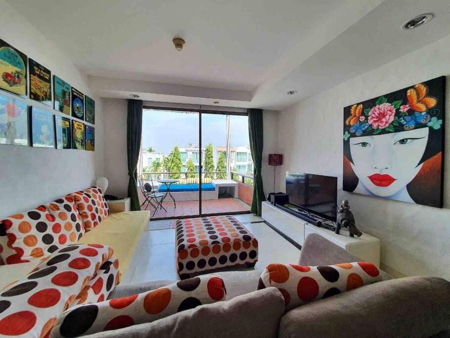 Las Tortugas, Cozy Condominium On Beach, Hua Hin