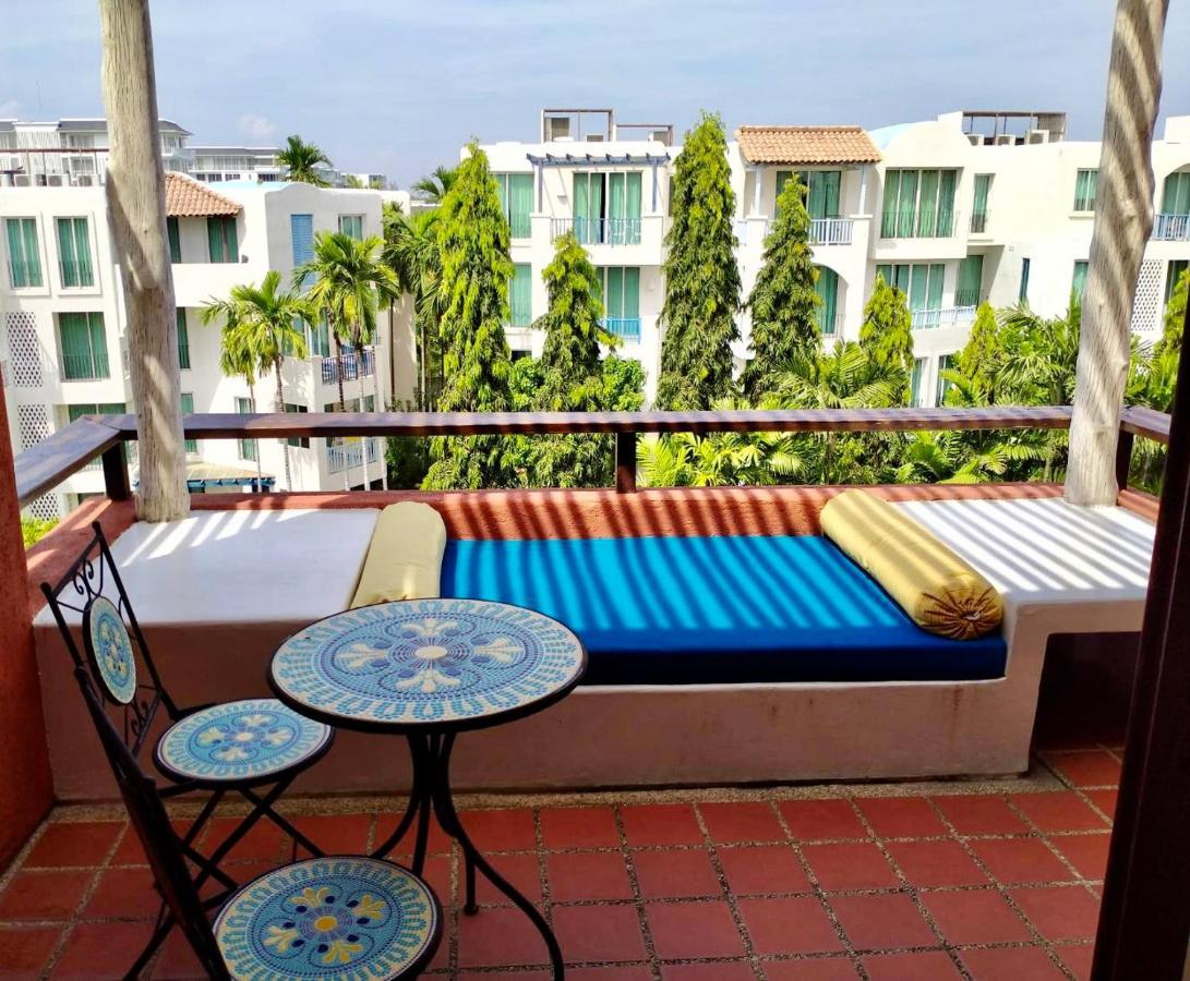 Las Tortugas, Cozy Condominium On Beach, Hua Hin Apartment *