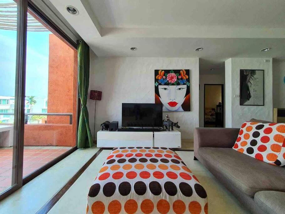 Apartment Las Tortugas, Cozy Condominium On Beach, Hua Hin *