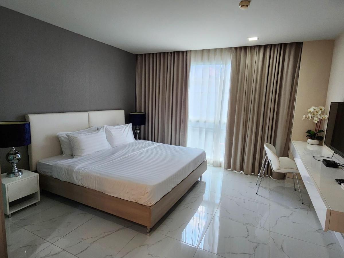 Condominium Sukhumvit Soi 5 - Bts Nana- Size 47m2 Apartment *