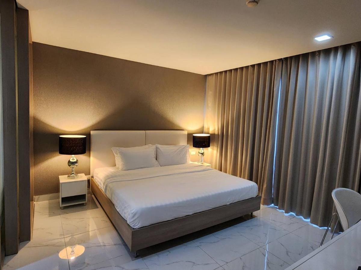 Condominium Sukhumvit Soi 5 - Bts Nana- Size 47m2 *