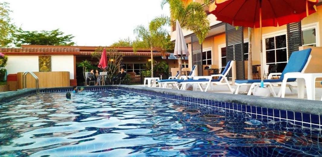 4 Palms Resort 3*