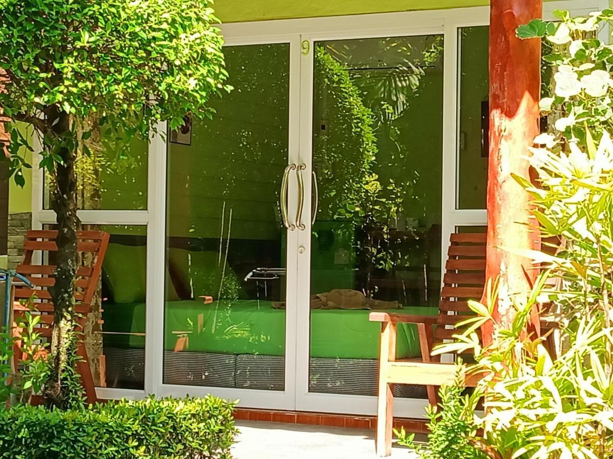 Lucky Resort Koh Mook