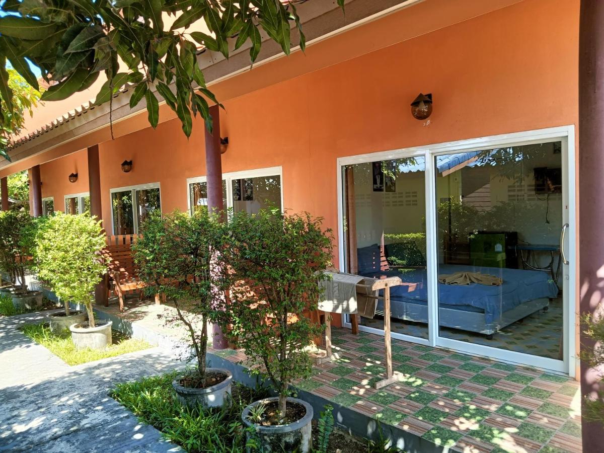 Resort Lucky Koh Mook