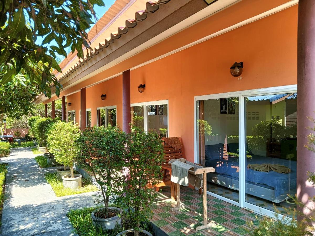 Lucky Resort Koh Mook
