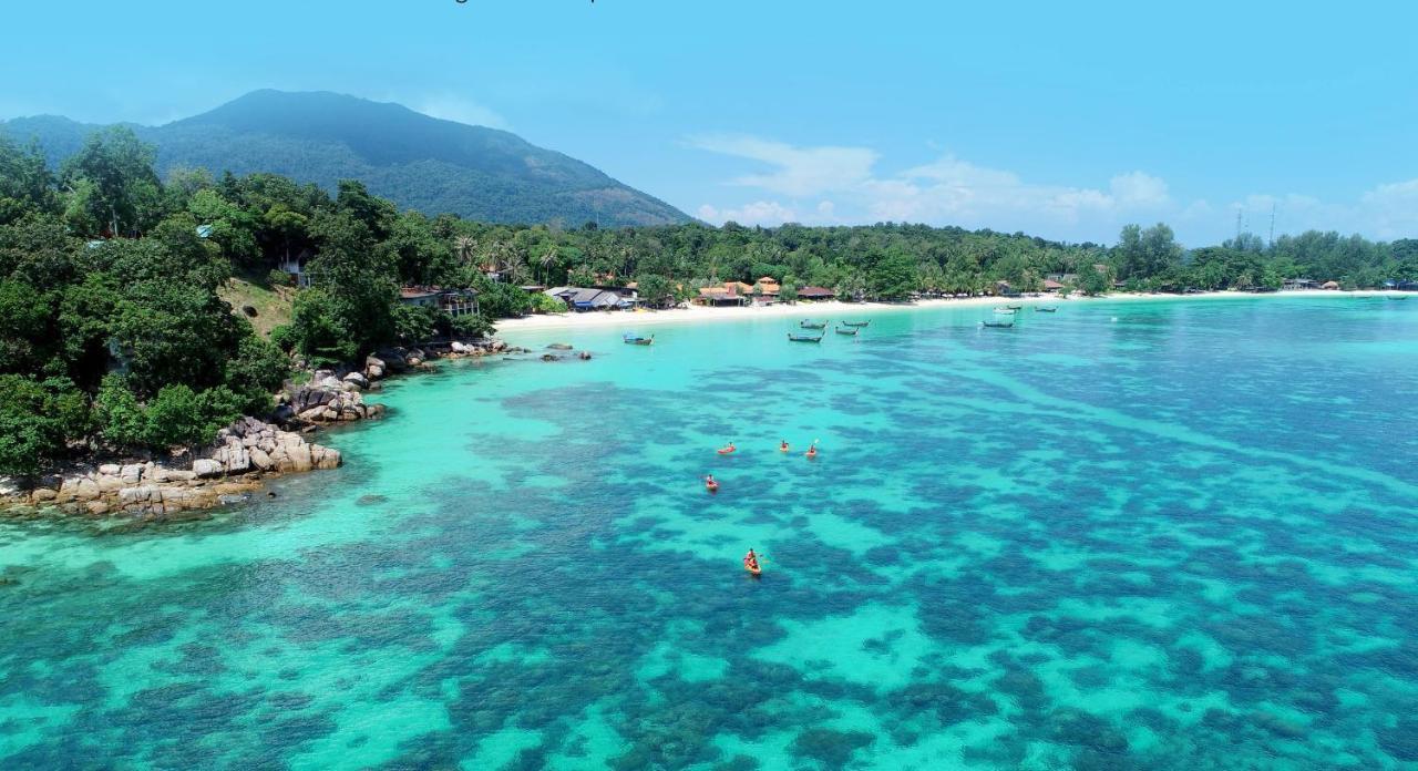 Chareena Beachside 2*