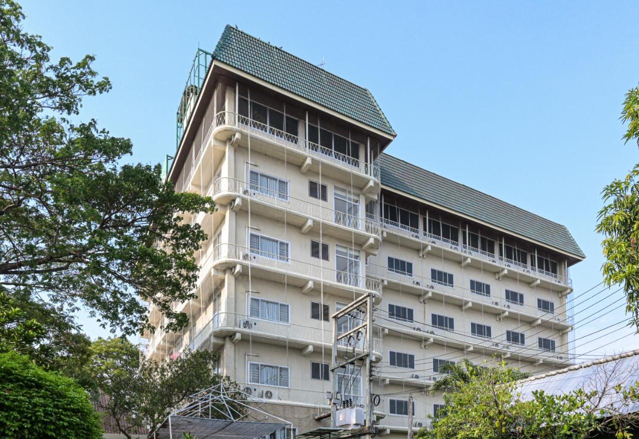 Rattana Park Hotel