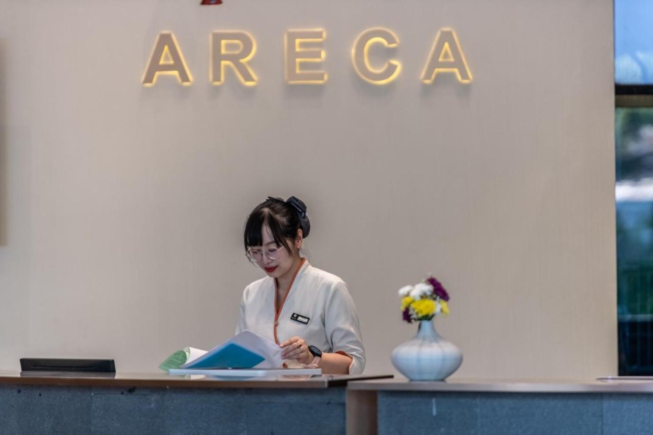 Areca And 5*