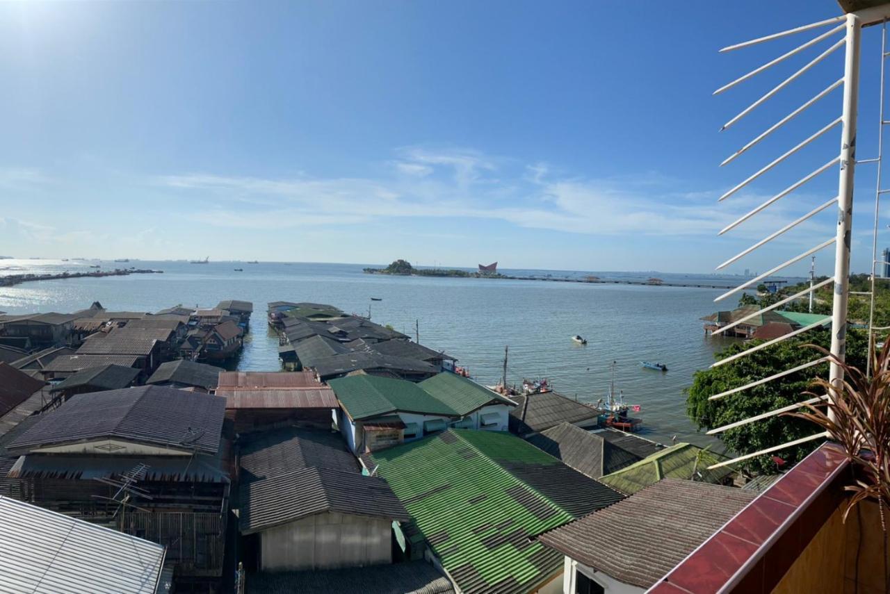 Hotel Seaview Sriracha 3*