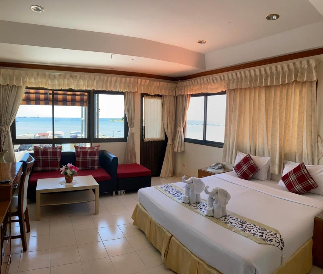 Seaview Sriracha Hotel 3*