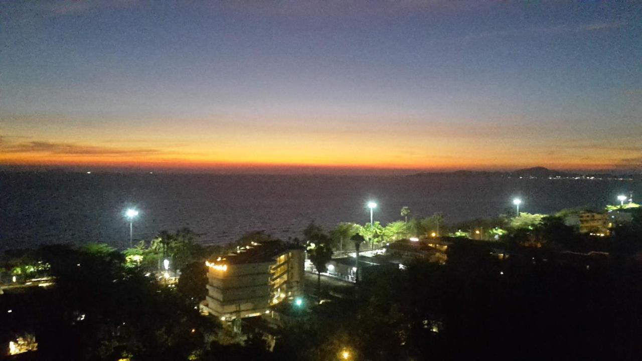 Sea View Beachfront Pattaya Apartment Jomtien Beach
