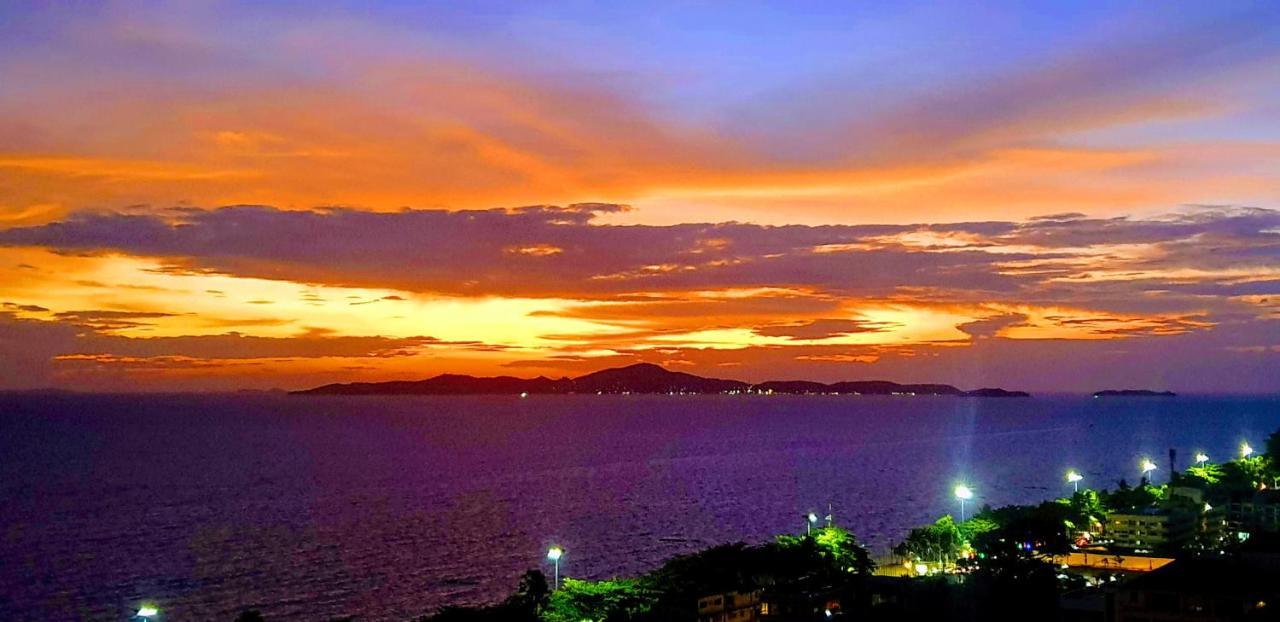 Apartment Sea View Beachfront Pattaya