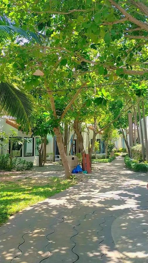 Baanmontra - Ban Krut (Prachuap Khiri Khan)