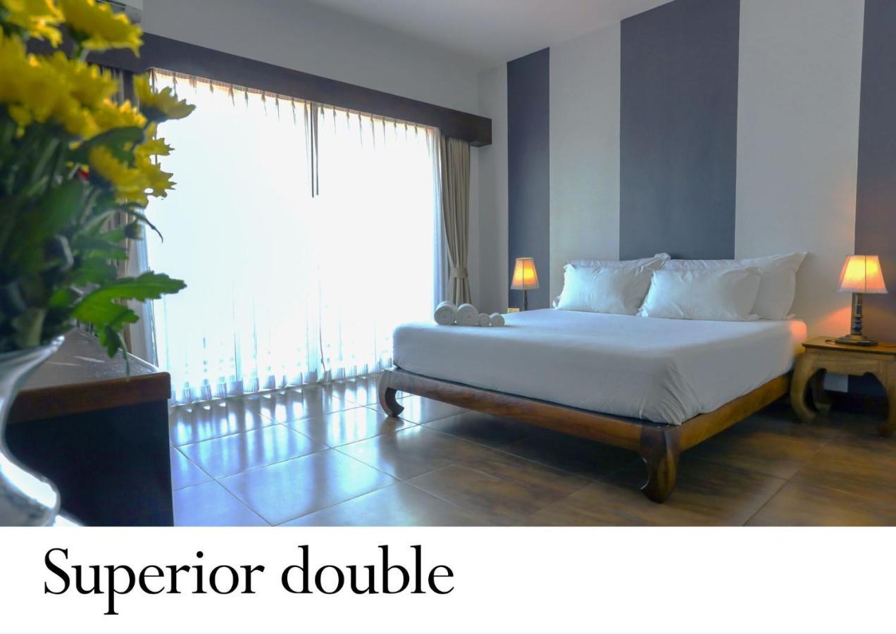 Hotel The Bridge 4*