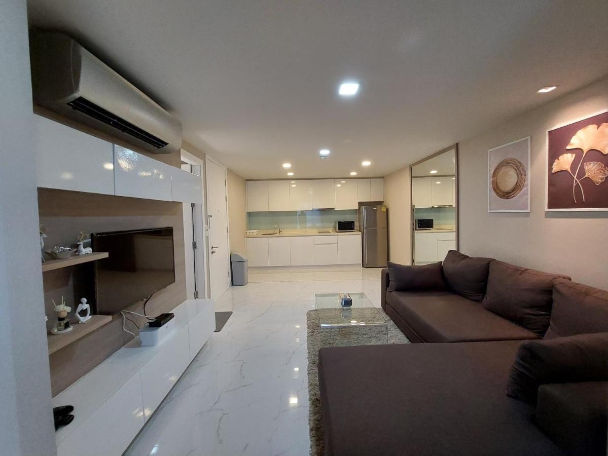 Condominium Sukhumvit Soi 5 - Bts Nana- Size 47m2 Apartment *