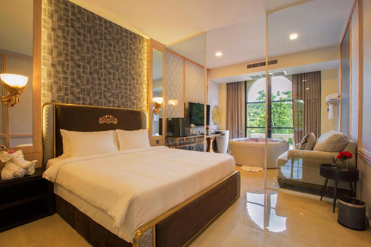 Jupiter Trevi And Hotel 5*