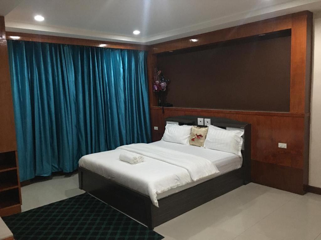 New Pind Balluchi Hotel Pattaya