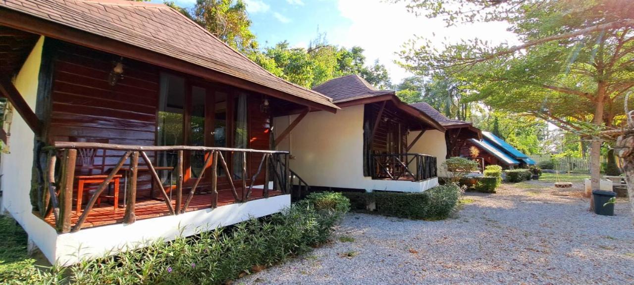 Saithong Resort 2*