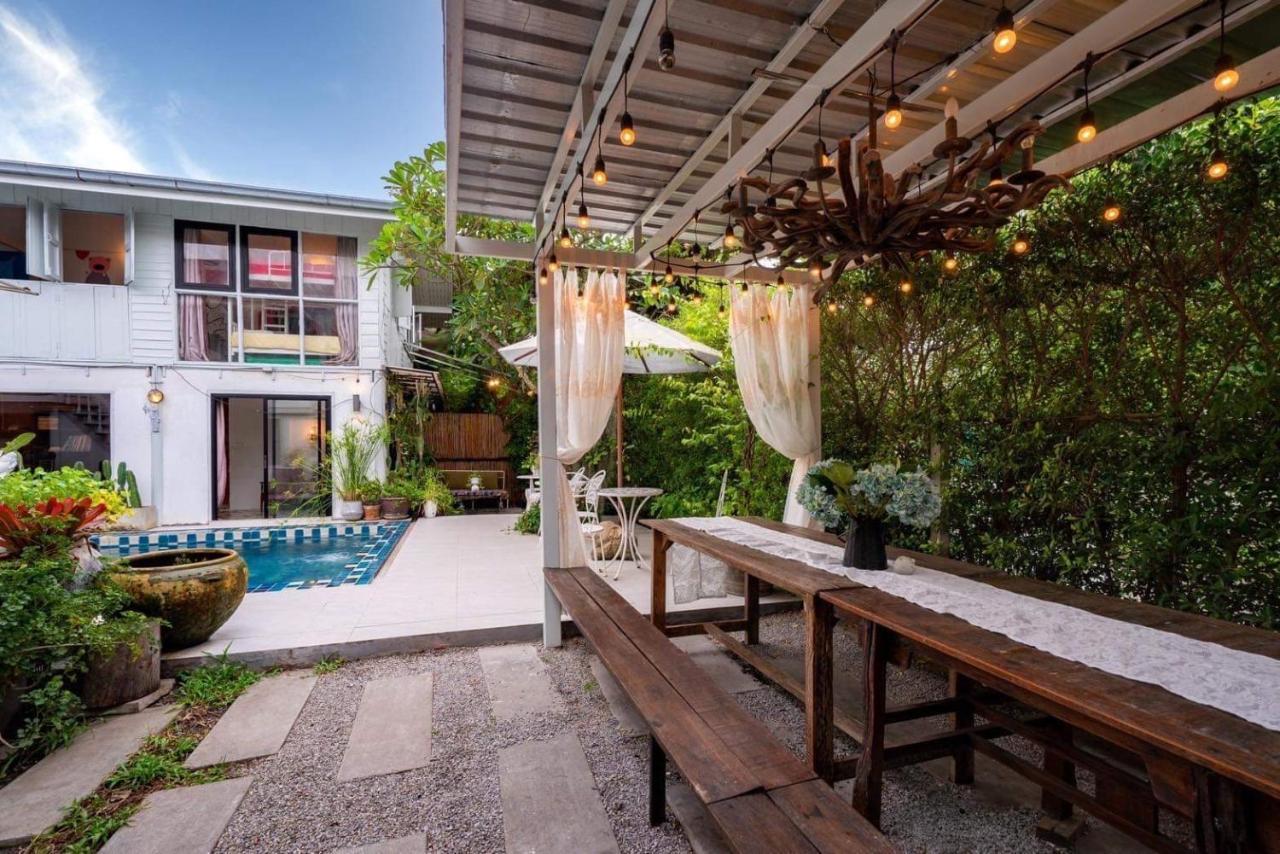 Guest house Secret Garden Pool