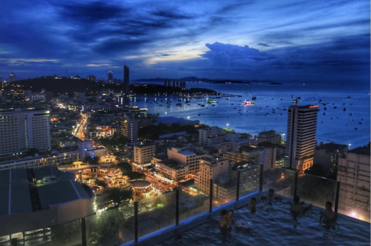 Aparthotel The Base By Wwc Pattaya