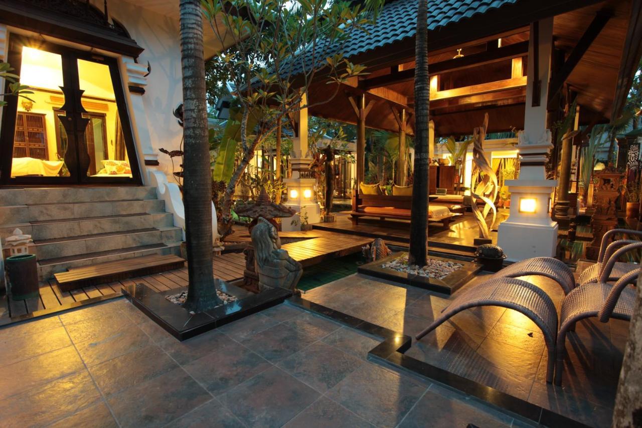 Khgema Nuanjun Pool Gallery Ban Huai Yai