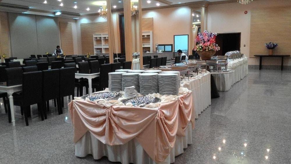 Hotel Pearl & Nonthaburi