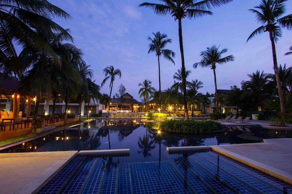 Palm Galleria