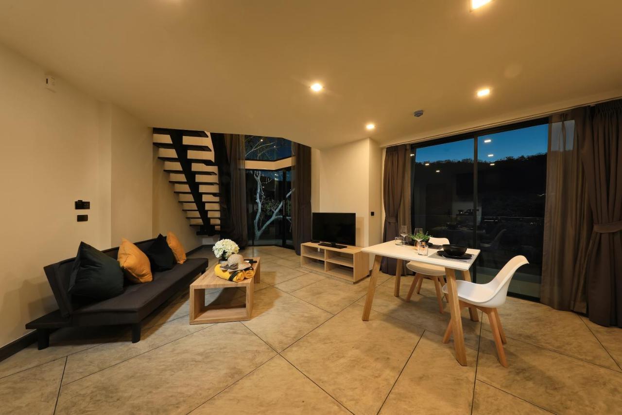 Apartment Utopia Naiharn Nai Harn