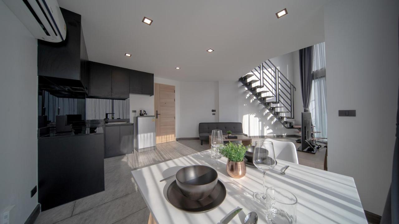 Apartment Utopia Naiharn