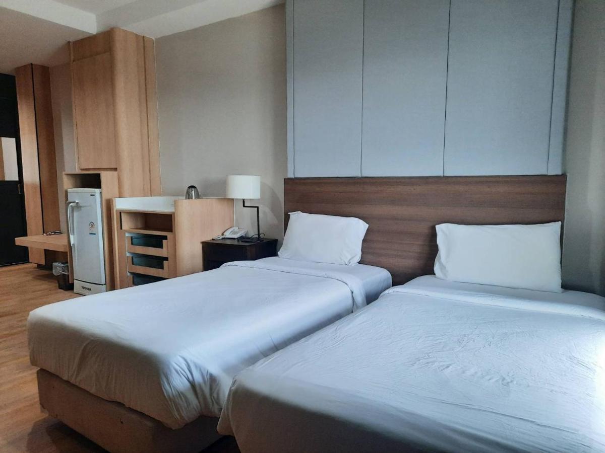 J Park - Sha Extra Hotel 4*